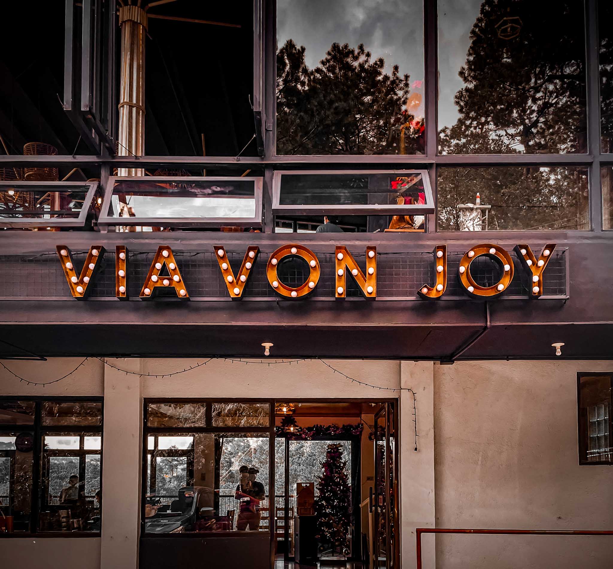A Scenic Dining Experience at Via Von Joy Restaurant & Café